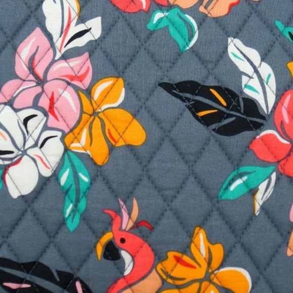 ❗️HOLIDAY SALE - FIRM❗️ NWT Vera Bradley xl travel duffel coastal paradise - Picture 4 of 7